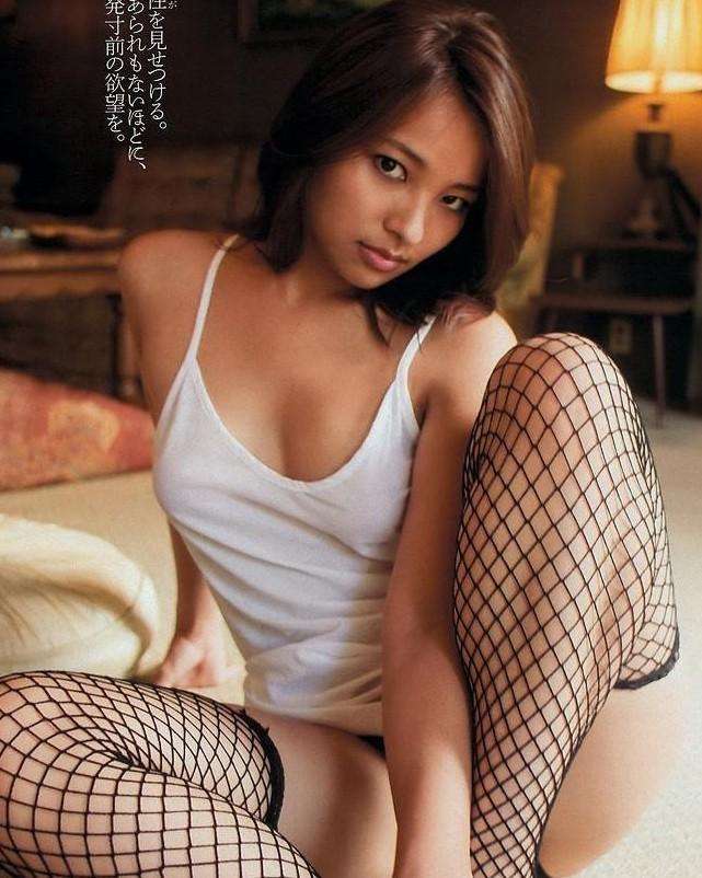 水崎绫女.jpg