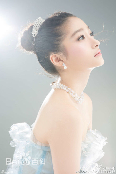 关晓彤1997 (2).jpg