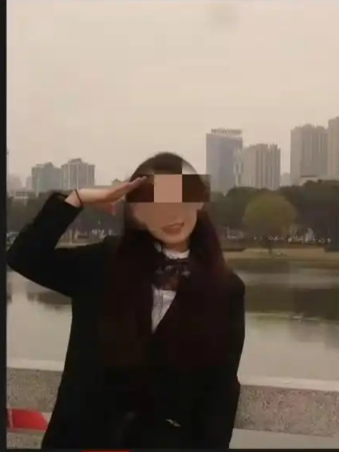 湖南文理学院林副教授和学生罗某某睡了 (2).jpeg